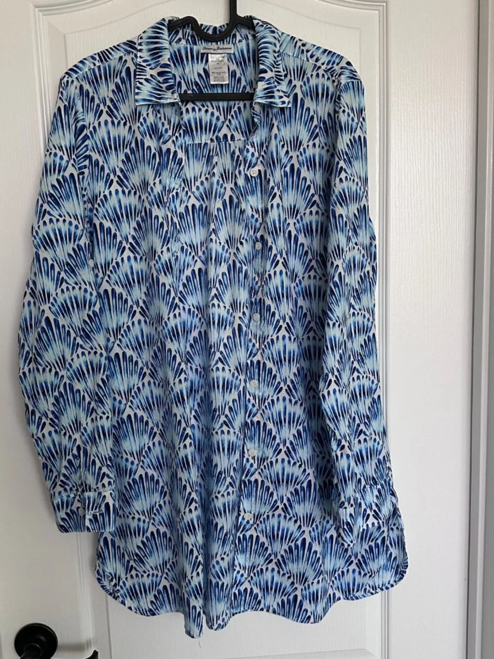 Tommy Bahama Tie Dye Seashell Print Boyfriend Shirt Cover Up M